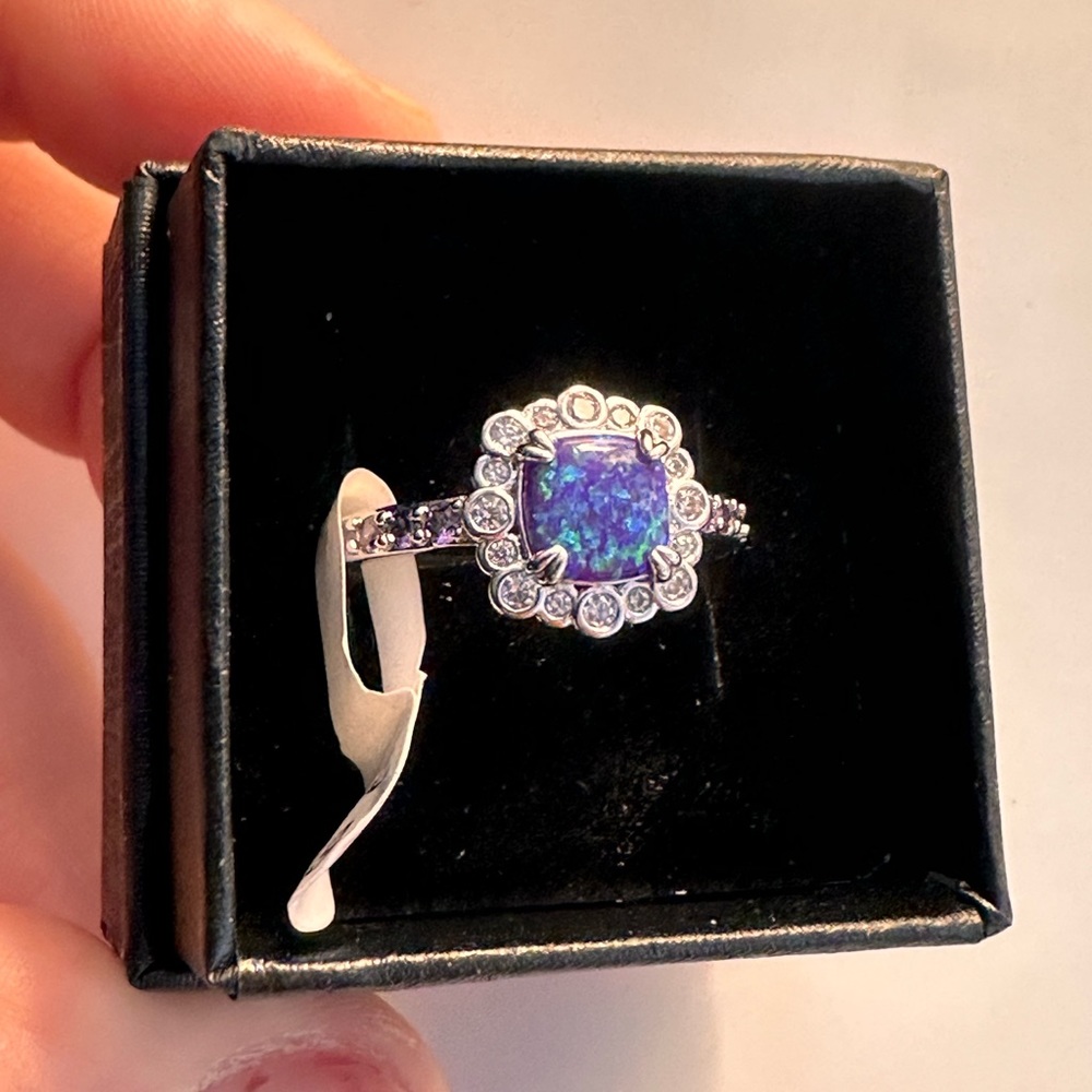 😎PRICE DROP😎 | Amethyst Fire Opal | Size 9 | Bomb Party